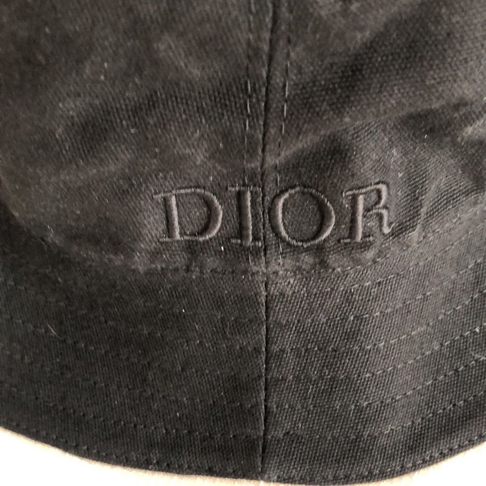 Christian Dior  Reversible Bucket Hat - Picture 4 of 6
